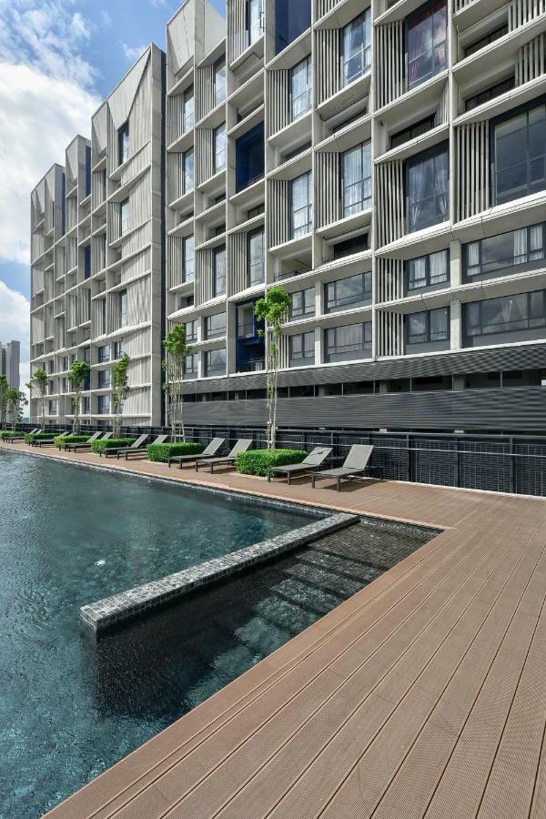 Tamarind Suites By Subhome Сайберджая Экстерьер фото